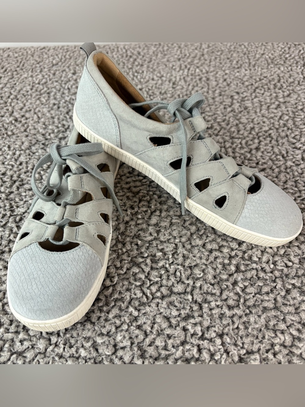 Earth gray Mulberry leather grey laced up sneaker women Sz 9B